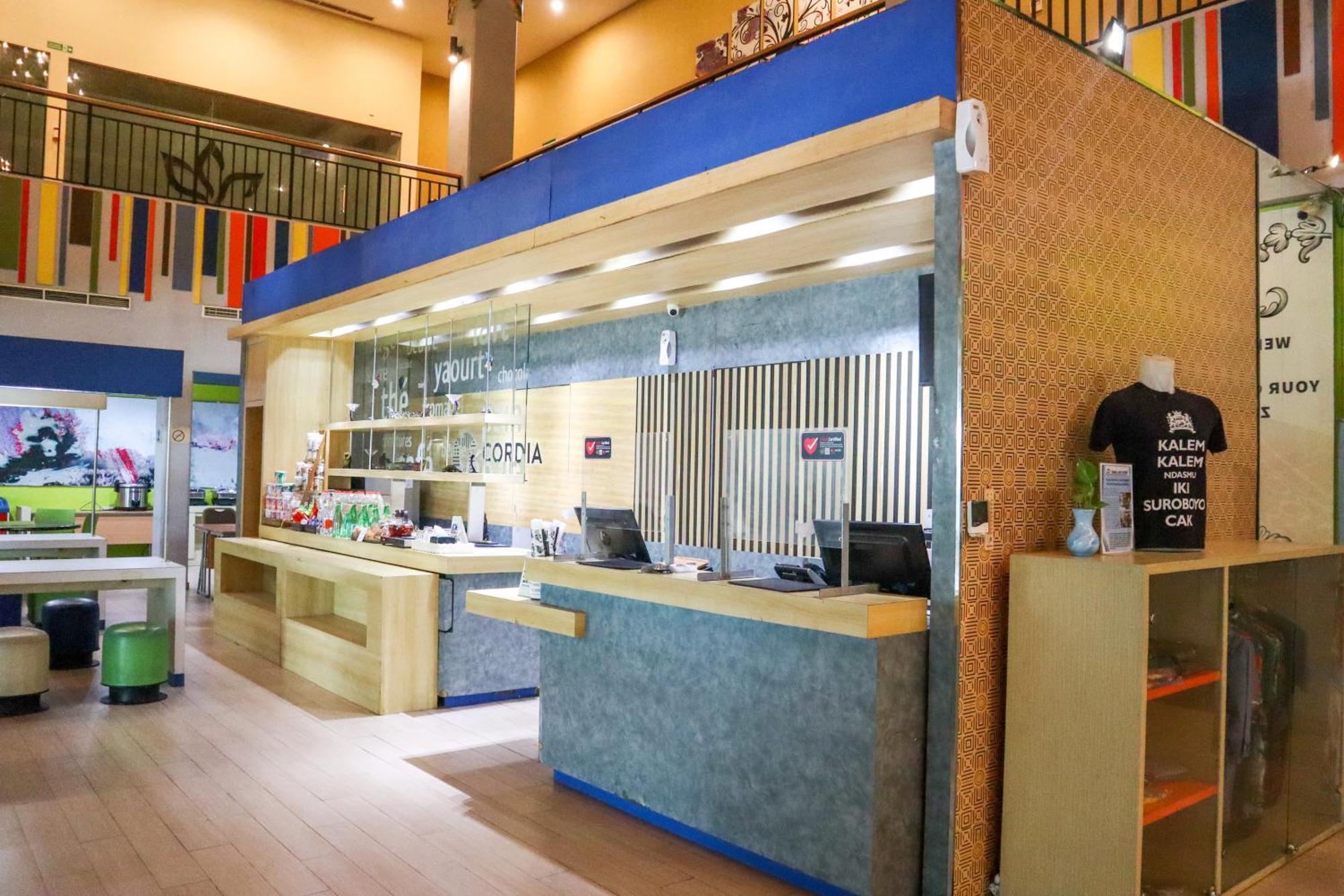Cordia Hotel Surabaya Airport - Hotel Dalam Bandara - Formerly Ibis Budget Surabaya Airport Sidoarjo Eksteriør billede