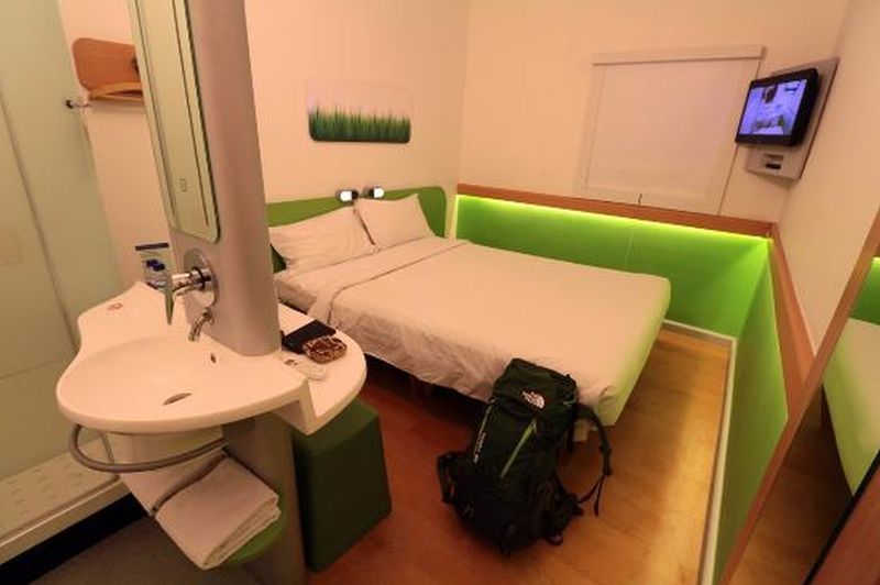 Cordia Hotel Surabaya Airport - Hotel Dalam Bandara - Formerly Ibis Budget Surabaya Airport Sidoarjo Eksteriør billede